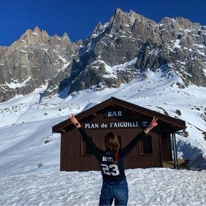 Meet your Posher, Madeleine